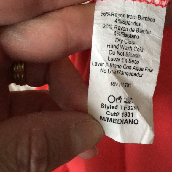 Coral ruffled top - Picture 7 of 7